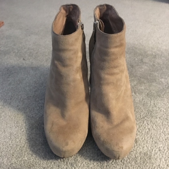 Vince Camuto taupe suede heel booties - Picture 2 of 6